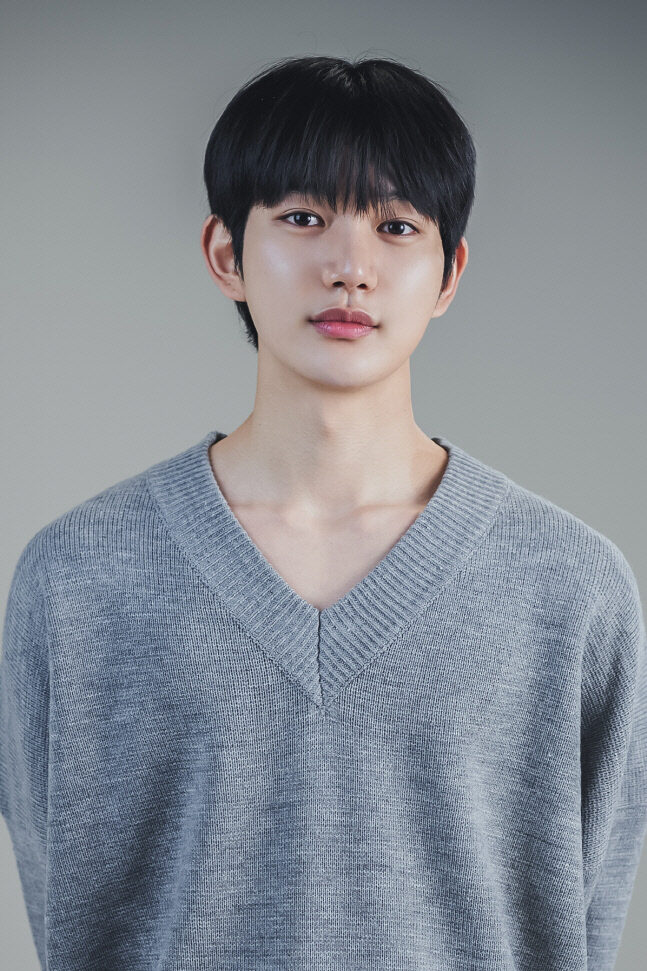 Yoon Sang hyeon