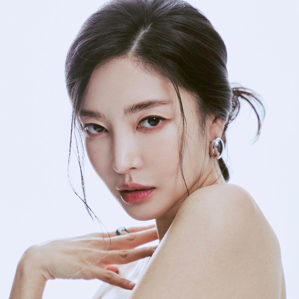 Yun Jee Kim