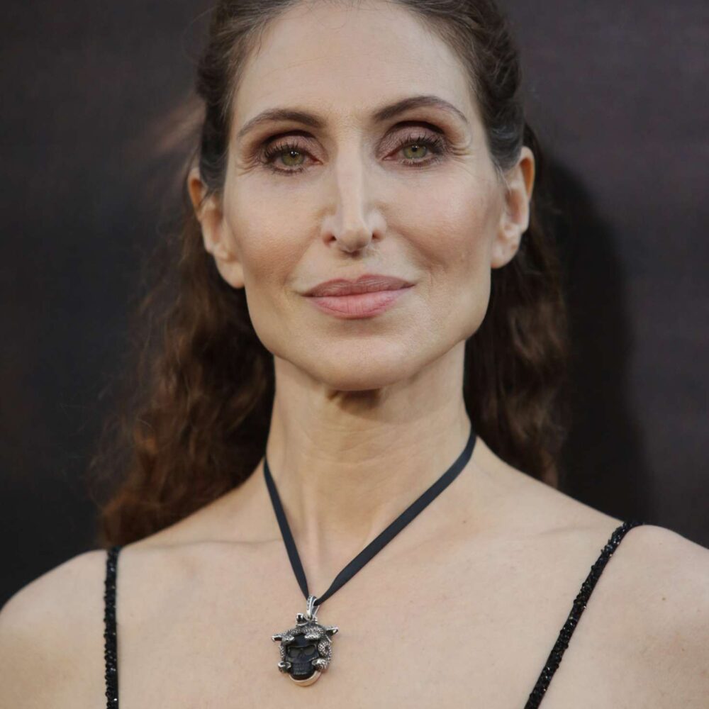 Bonnie Aarons