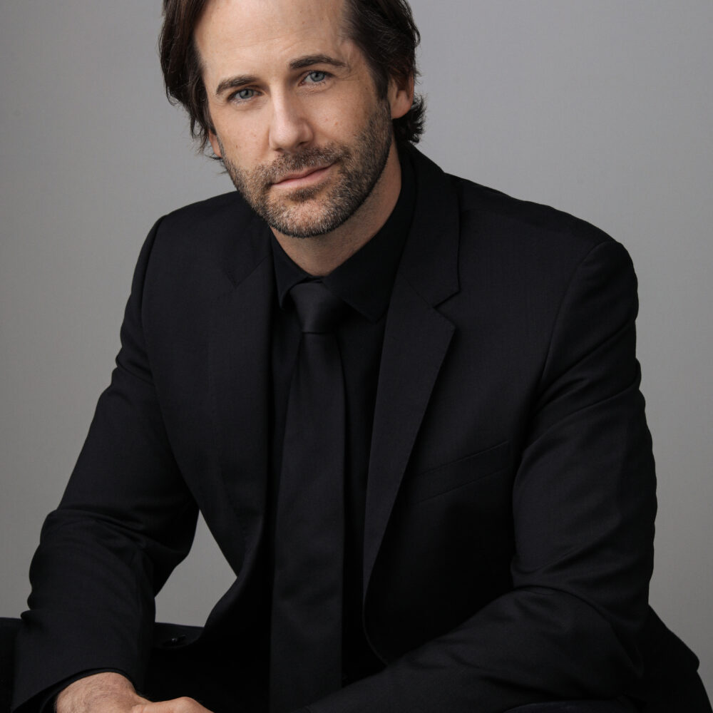 Niall Matter