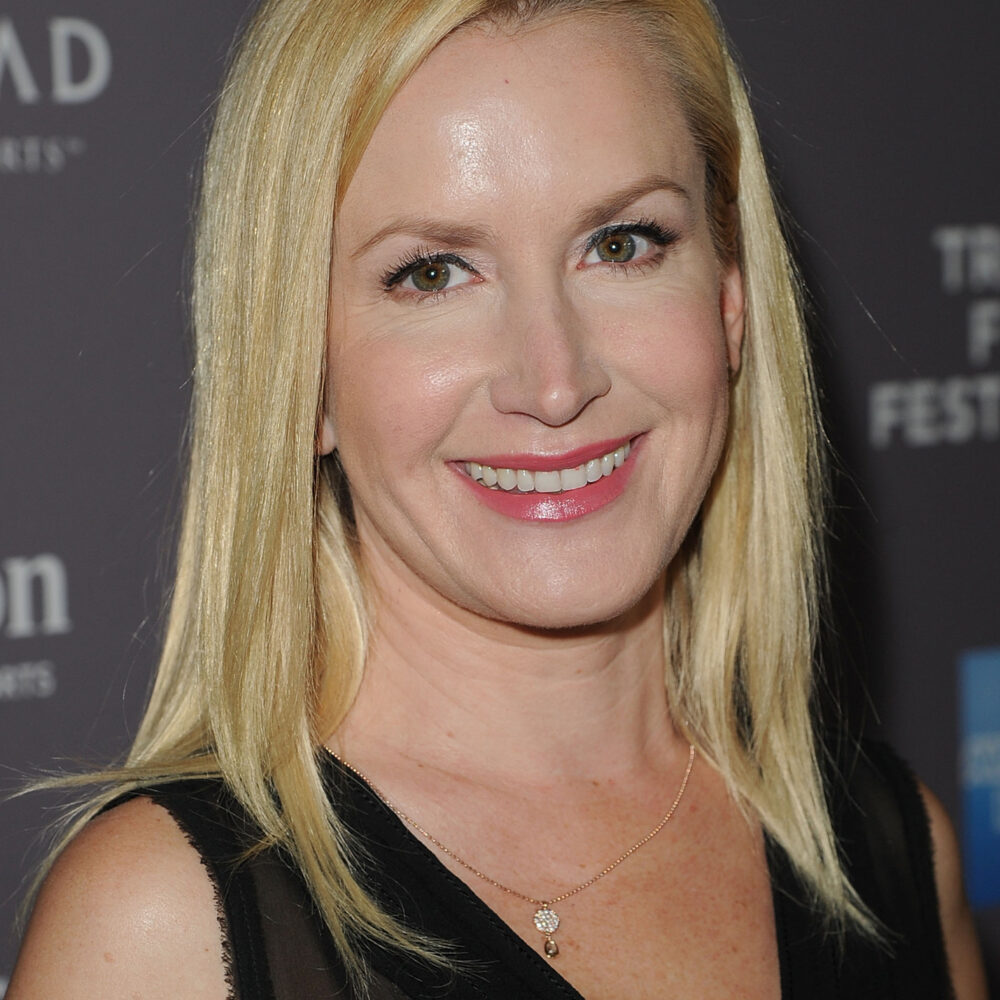 Angela Kinsey