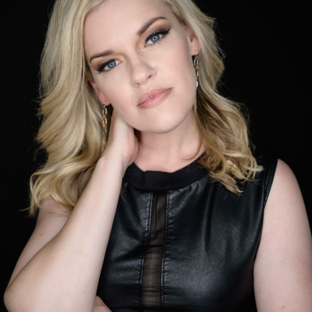 Kari Wahlgren