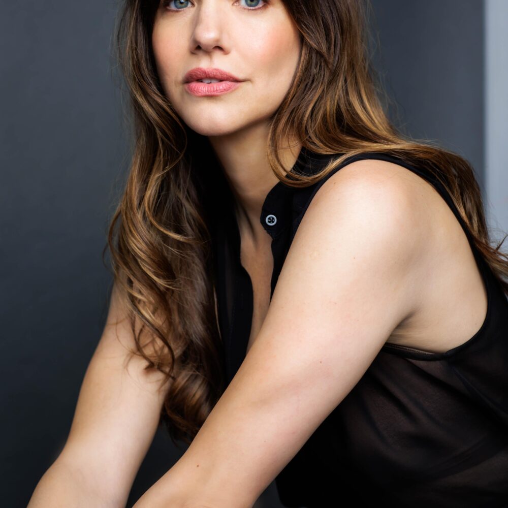 Julie Gonzalo