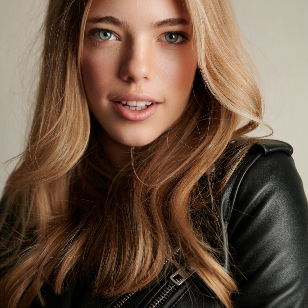 Elle McKinnon