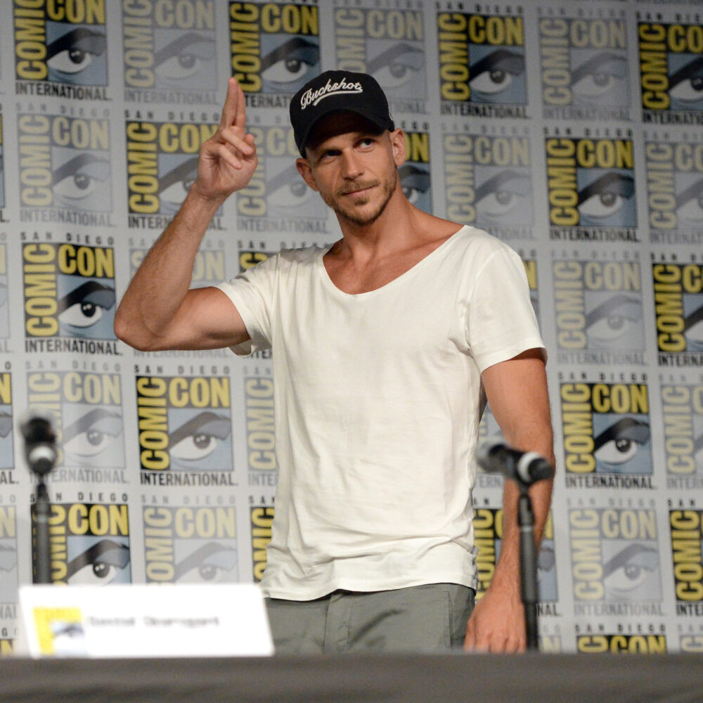 Gustaf Skarsgard