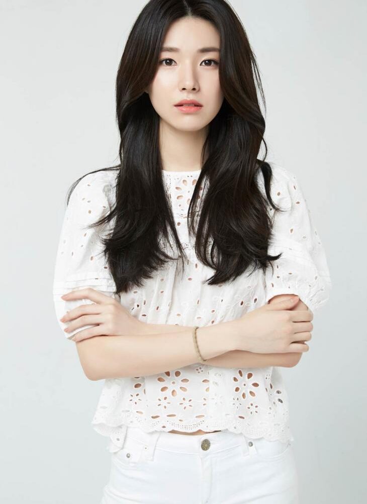Shin Ha young