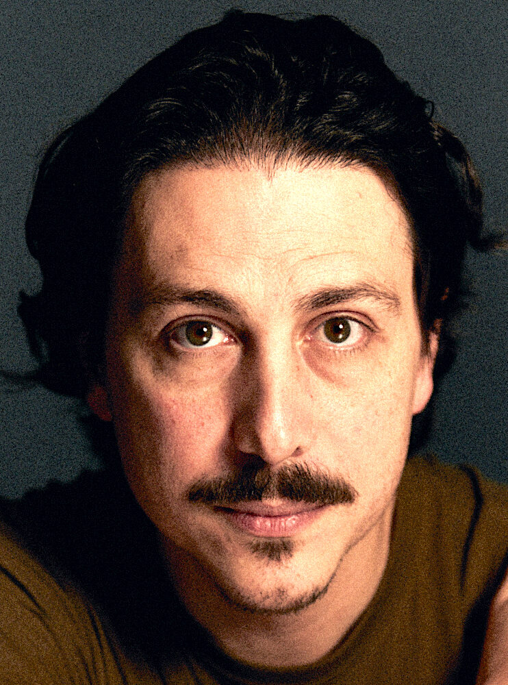 Alvaro Flores
