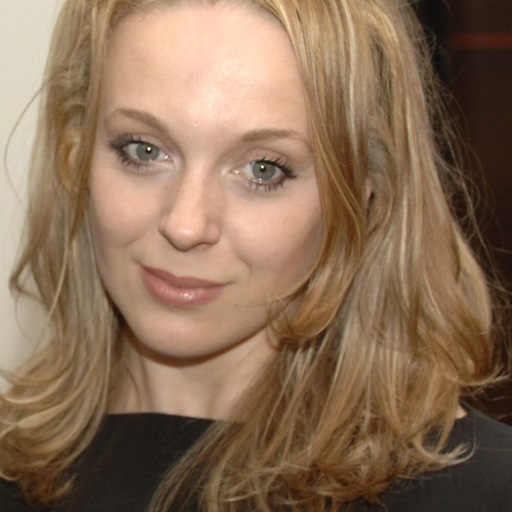Amanda Abbington