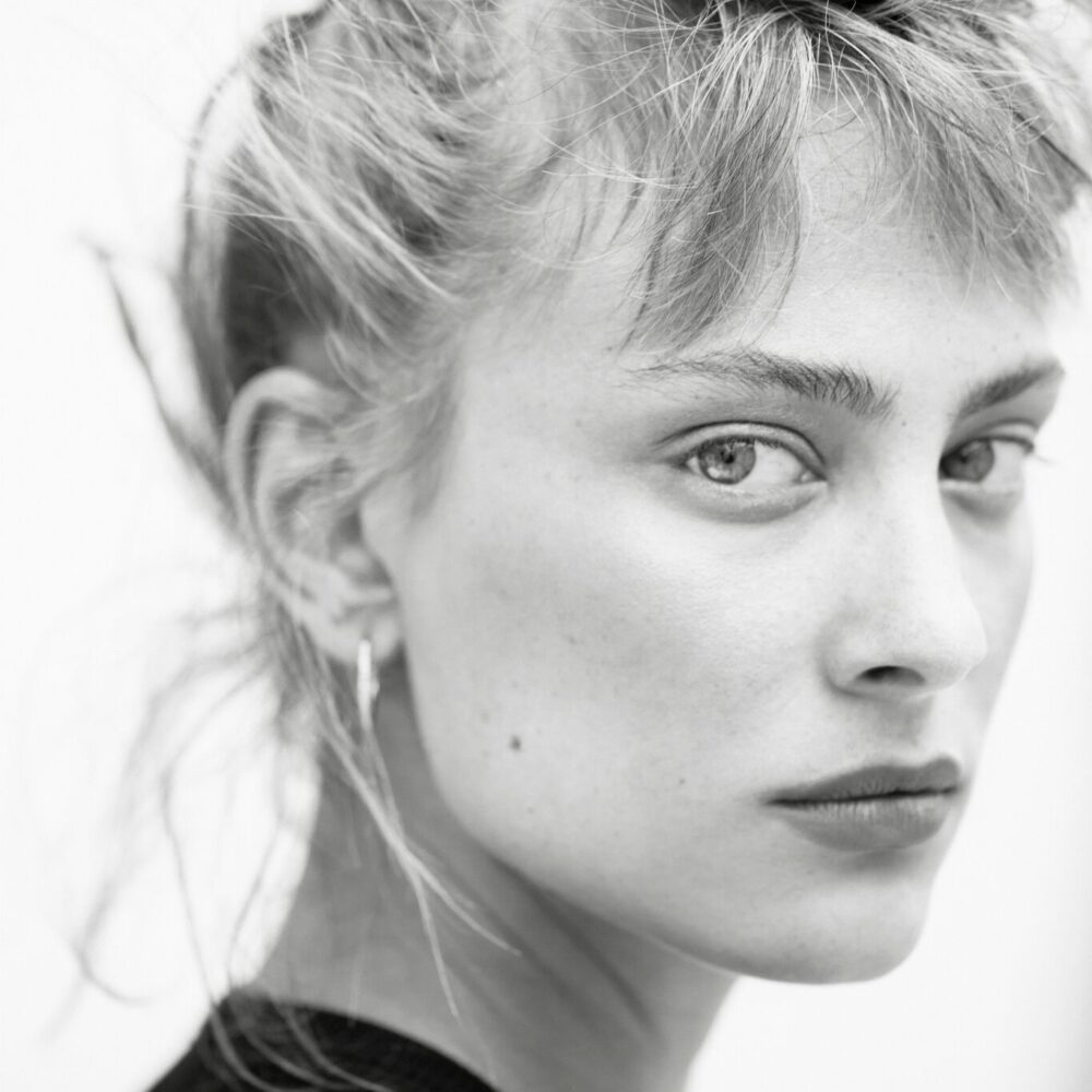 Nora Arnezeder