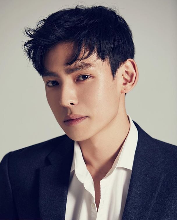 Kang Hyoung suk