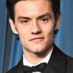 Louis Partridge